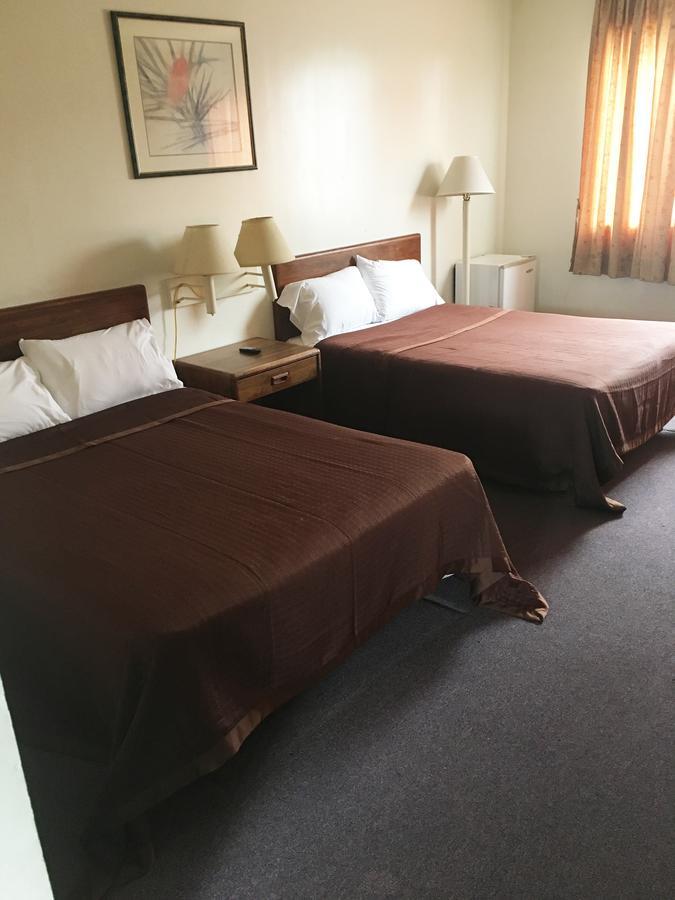 Village Motel Ellenville Екстериор снимка